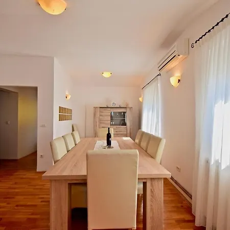 Spacious With Private Pool