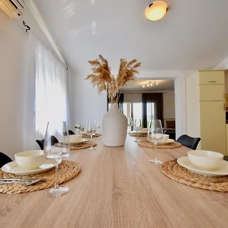 Spacious With Private Pool