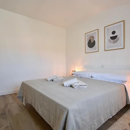 Apartament Spacious With Private Pool